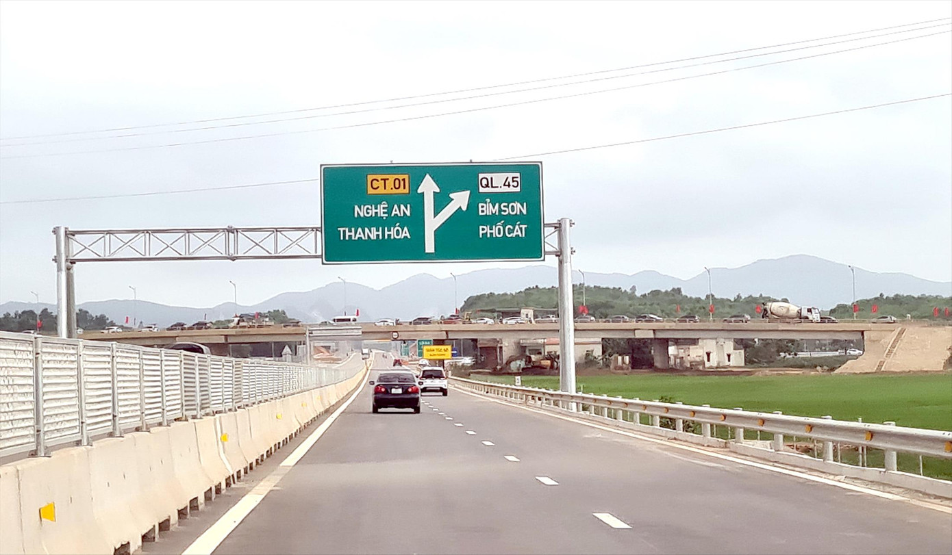 Từ ngày 1/9, cao tốc Quốc lộ 45 - Nghi Sơn và Nghi Sơn - Diễn Châu sẽ mở khai thác tạm trong dịp nghỉ lễ Quốc khánh 2/9.