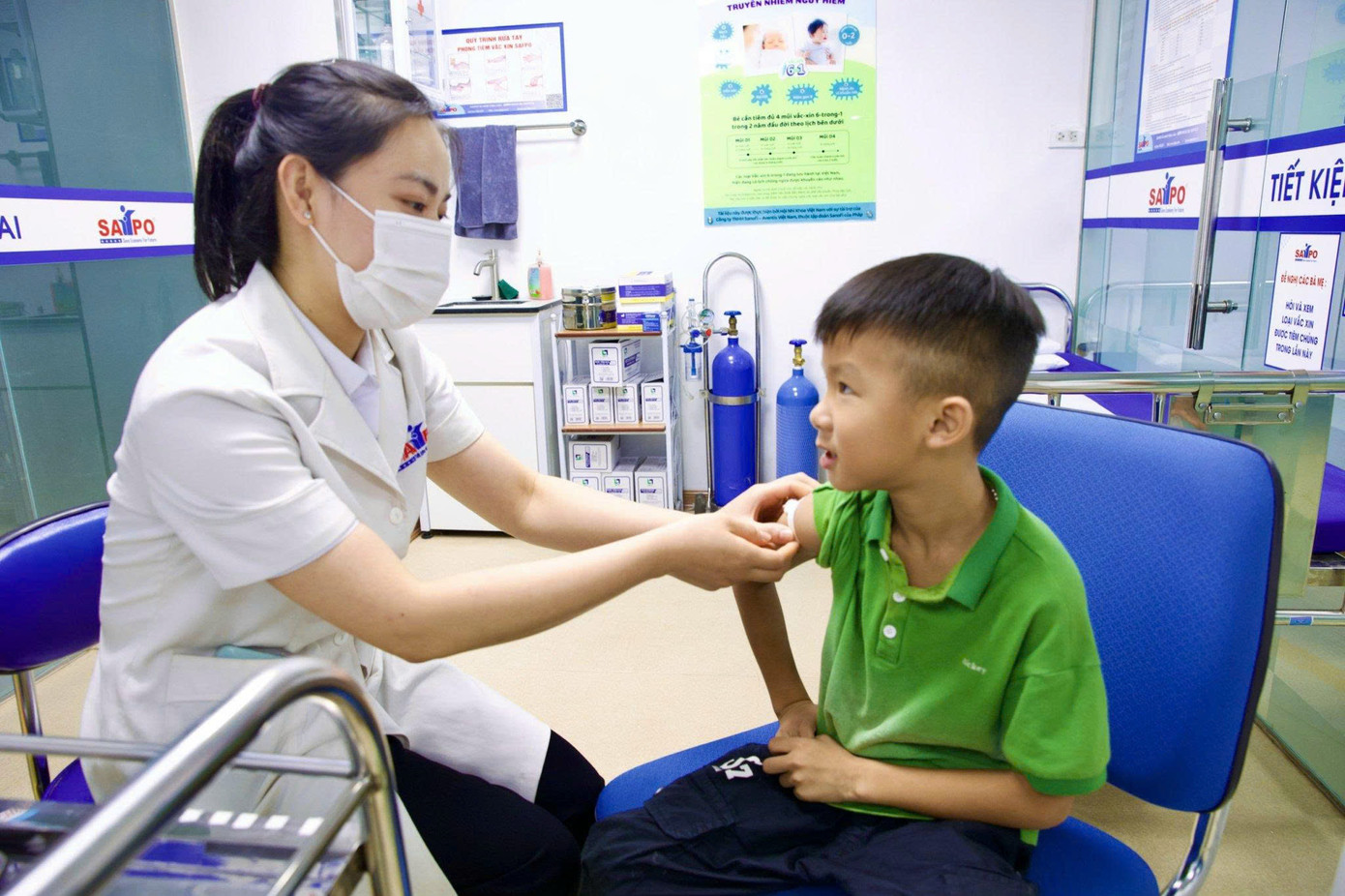 Phòng tiêm vắc xin Safpo tận tình phục vụ người dân Phòng tiêm vắc xin Safpo tận tình phục vụ người dân