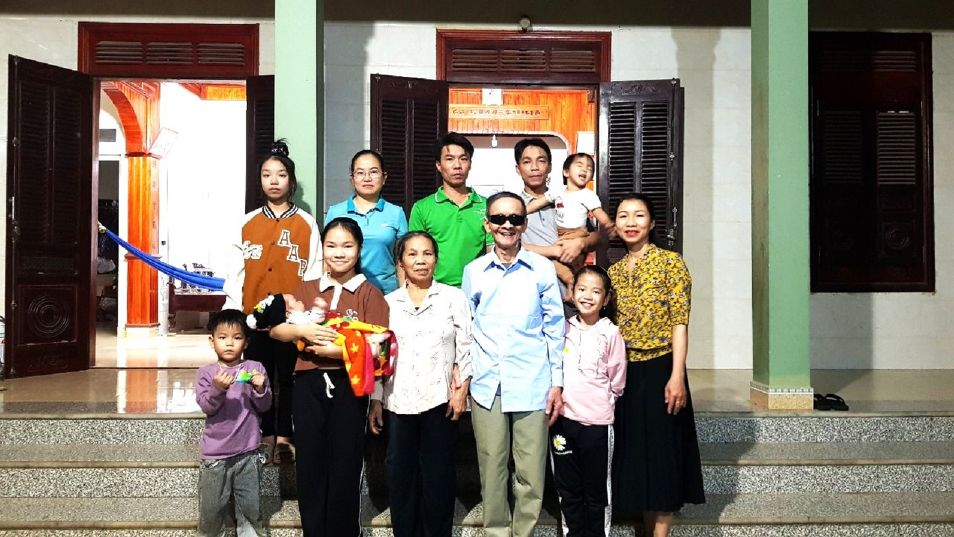 Gia đình thương binh Nguyễn Văn Thiềng Gia đình thương binh Nguyễn Văn Thiềng