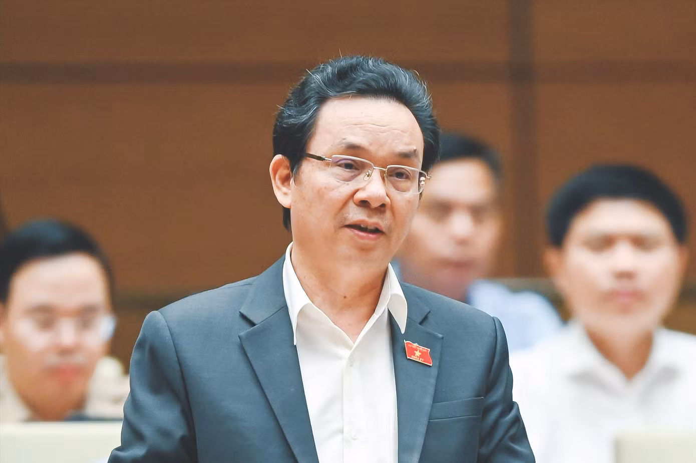 Đại biểu Hoàng Văn Cường