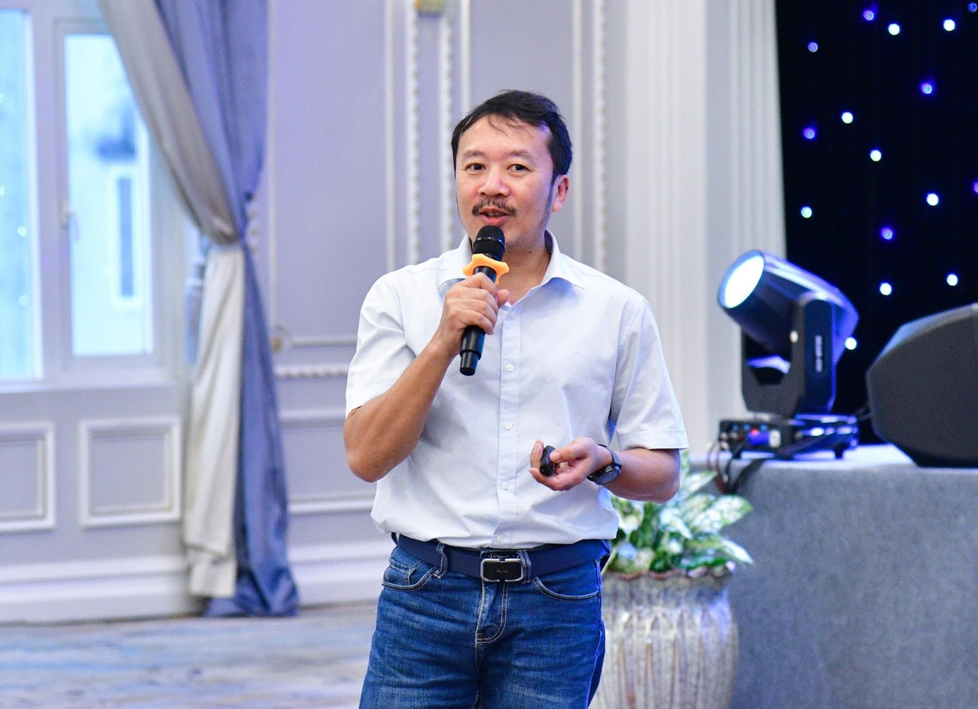 Ông Trịnh Lê Nguyên, Giám đốc Trung tâm Con người và Thiên nhiên