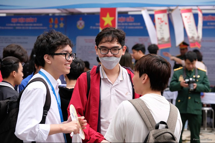 Xét tuyển ĐH đang có dấu hiệu bất lợi cho học sinh yếu thế. Ảnh: Mạnh Thắng