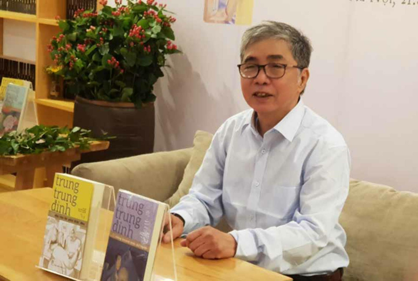 Nhà văn Trung Trung Đỉnh: Nếu đừng suy diễn thì “Anh đếch cần gì nhiều ngoài em” cũng không hại gì cho xã hội, cho văn hóa đâu