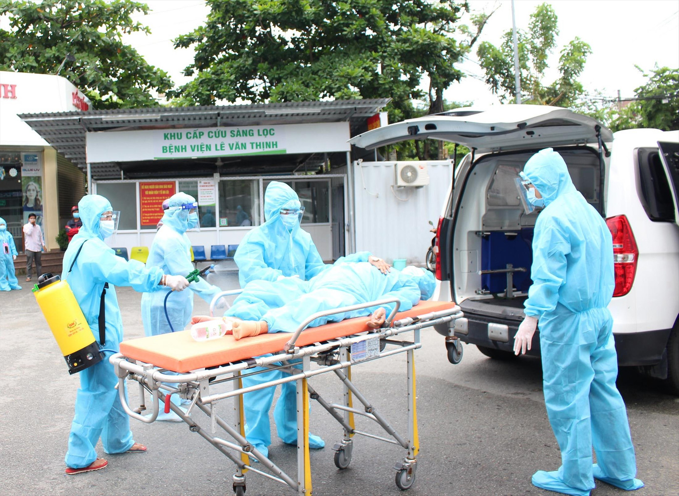 Các bệnh viện tại TPHCM sẵn sàng phương án thu dung, điều trị bệnh nhân COVID-19. Ảnh: Vân Sơn Các bệnh viện tại TPHCM sẵn sàng phương án thu dung, điều trị bệnh nhân COVID-19. Ảnh: Vân Sơn