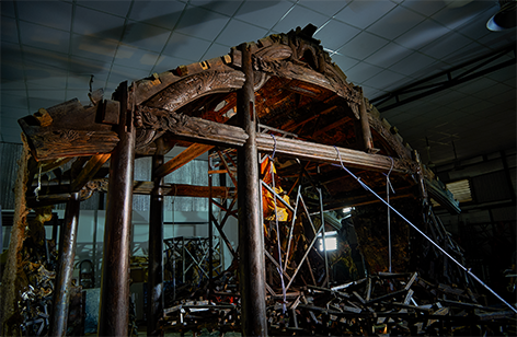 Ngôi nhà Bắc Bộ trong tác phẩm Tằm của họa sĩ Lê Hữu Hiếu. Ngôi nhà Bắc Bộ trong tác phẩm Tằm của họa sĩ Lê Hữu Hiếu.