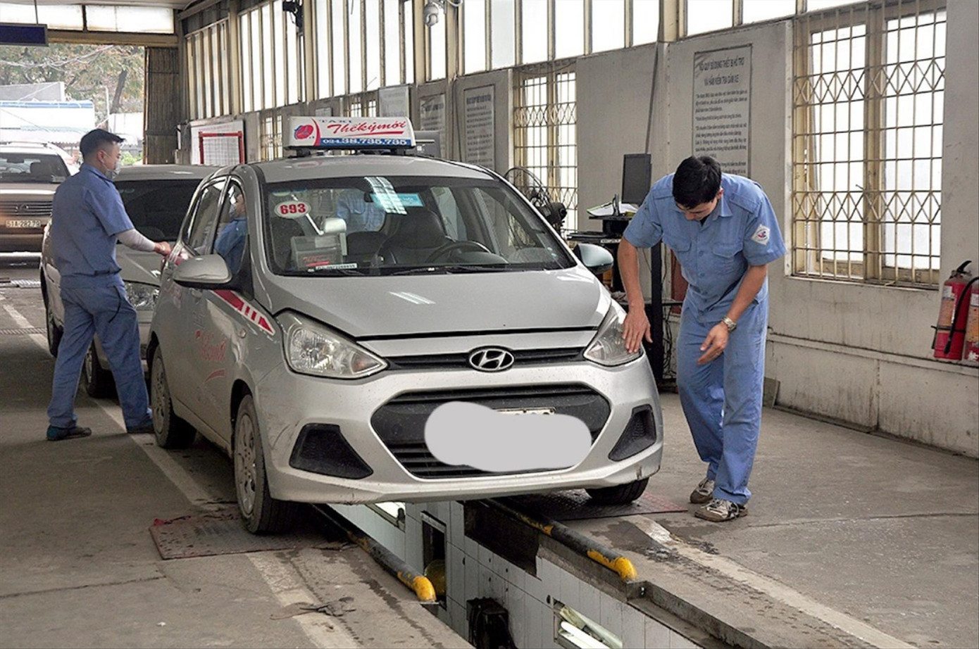 Nhiều bất cập từ việc xã hội hoá hoạt động đăng kiểm Nhiều bất cập từ việc xã hội hoá hoạt động đăng kiểm