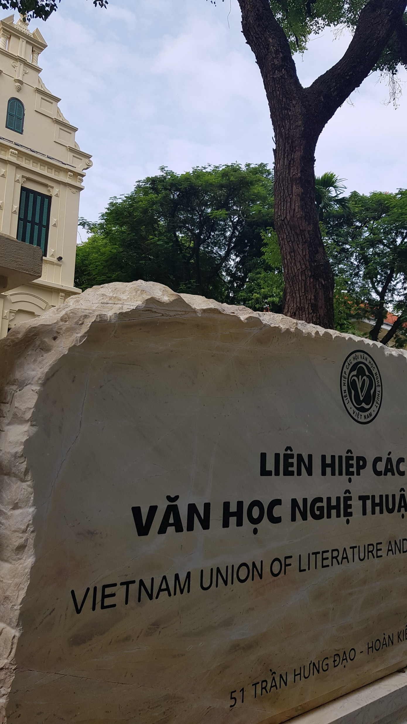 Một trong 3 cụ Khuynh diệp đang lặng lẽ tịch