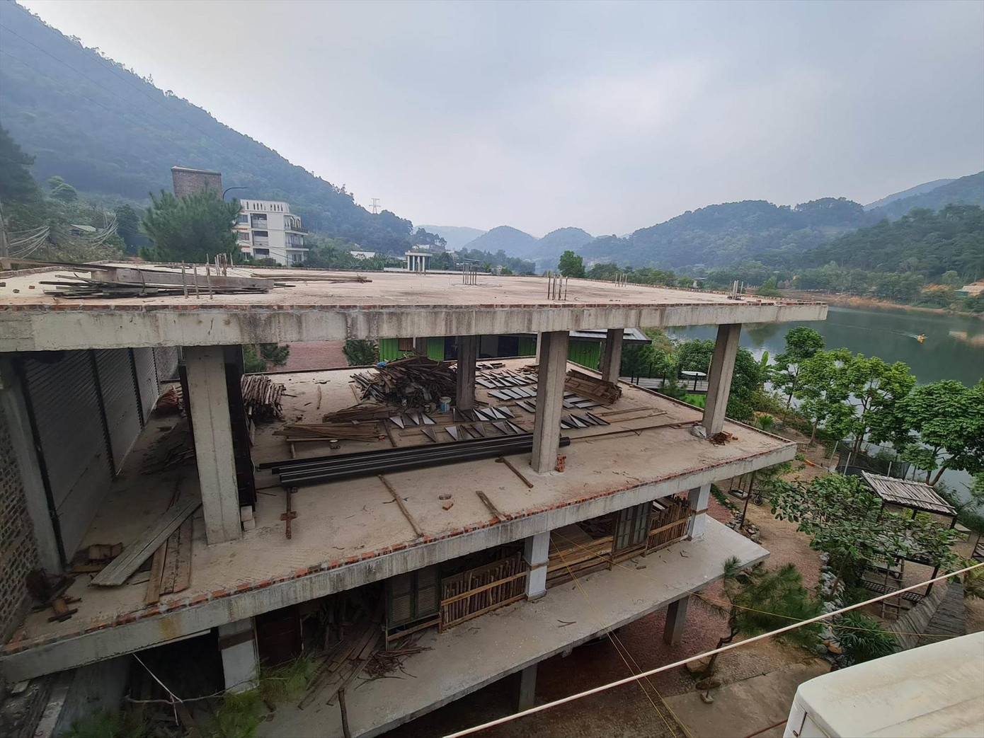 Thôn Minh Tân, xã Minh Trí nhiều năm là “điểm nóng” về đất rừng Thôn Minh Tân, xã Minh Trí nhiều năm là “điểm nóng” về đất rừng