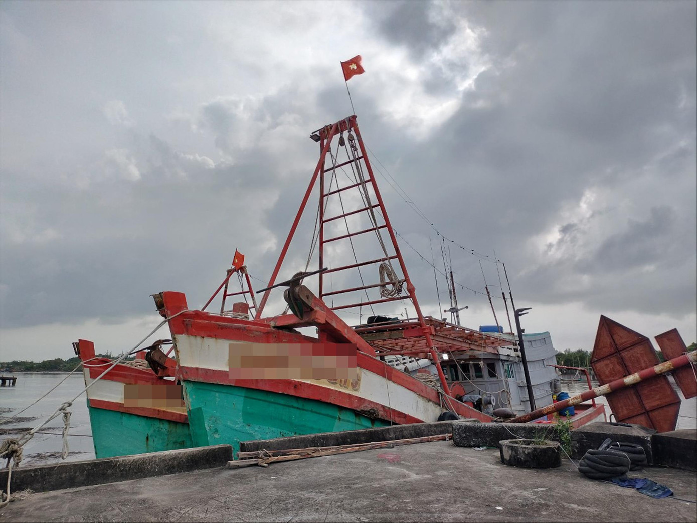 Phó Chủ tịch UBND tỉnh Cà Mau Lê Văn Sử đánh giá, Cà Mau thực hiện công tác chống khai thác IUU gặp rất nhiều khó khăn, vướng mắc