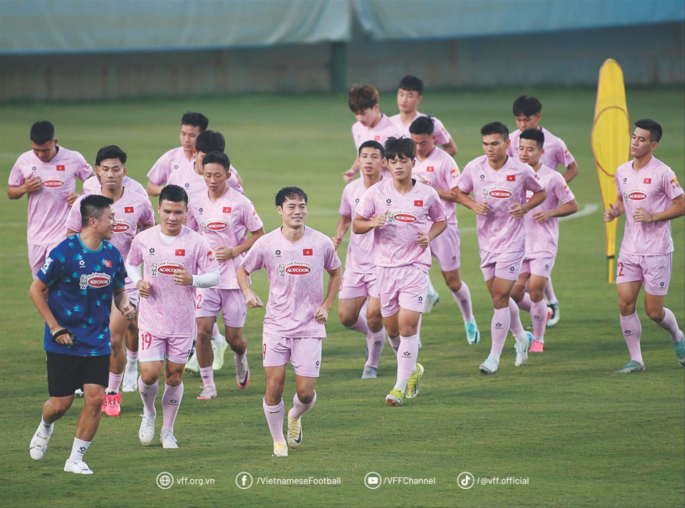 Gặp Nam Định là dịp để HLV Kim Sang-sik kiện toàn đội tuyển trước thềm AFF Cup 2024. Ảnh: VFF Gặp Nam Định là dịp để HLV Kim Sang-sik kiện toàn đội tuyển trước thềm AFF Cup 2024. Ảnh: VFF