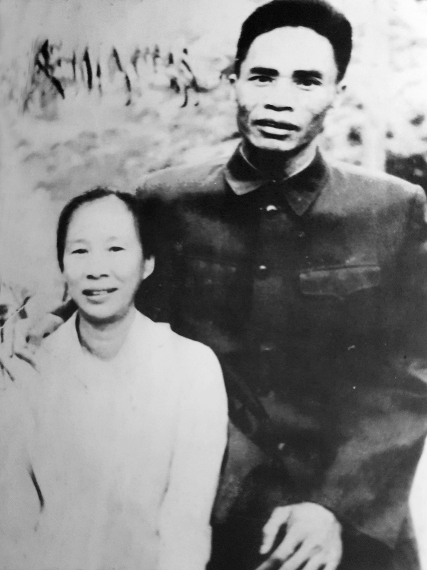 Vợ chồng ông Nguyễn Tư Thoan