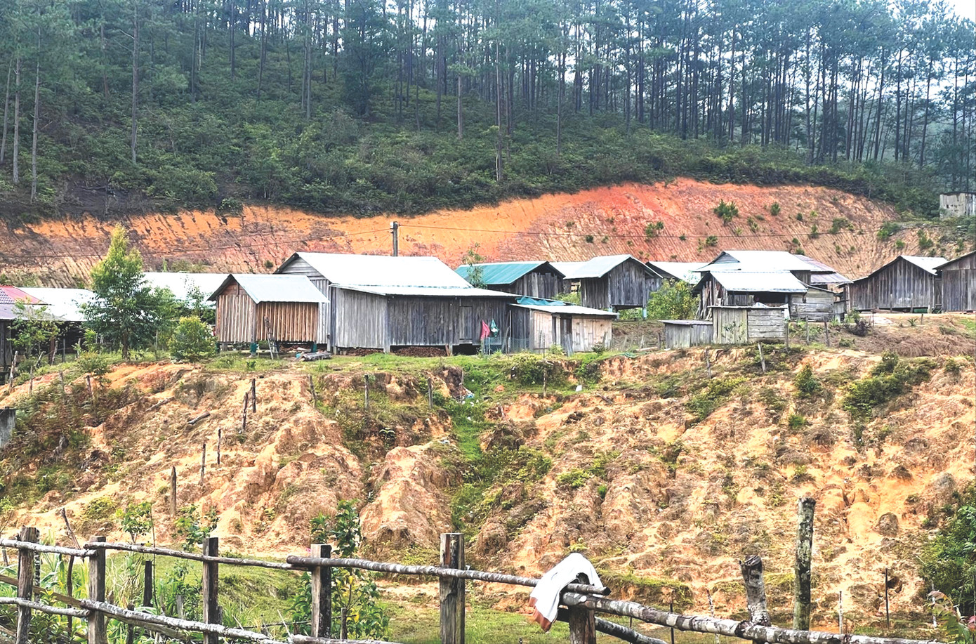 Thôn Đăk Tăng chịu nhiều ảnh hưởng nhất từ các trận động đất vừa qua