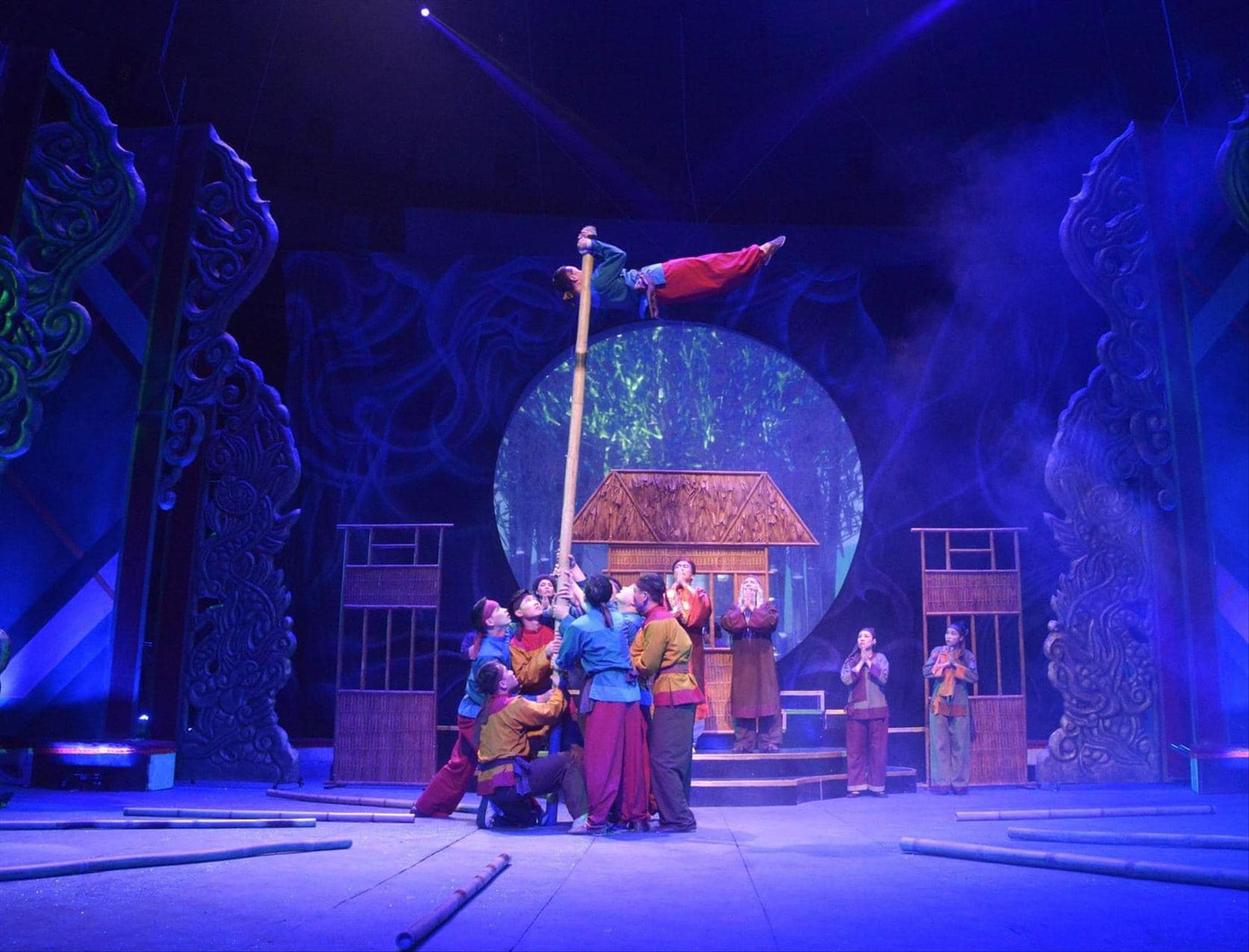 Nhiều nghệ sĩ ở các lĩnh vực như sân khấu, xiếc... mang nặng gánh mưu sinh Nhiều nghệ sĩ ở các lĩnh vực như sân khấu, xiếc... mang nặng gánh mưu sinh