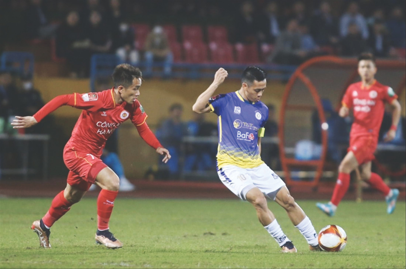 Cuộc đối đầu giữa CLB Hà Nội và CAHN hứa hẹn sẽ quyết liệt, giàu kịch tính. Ảnh: Anh Tú