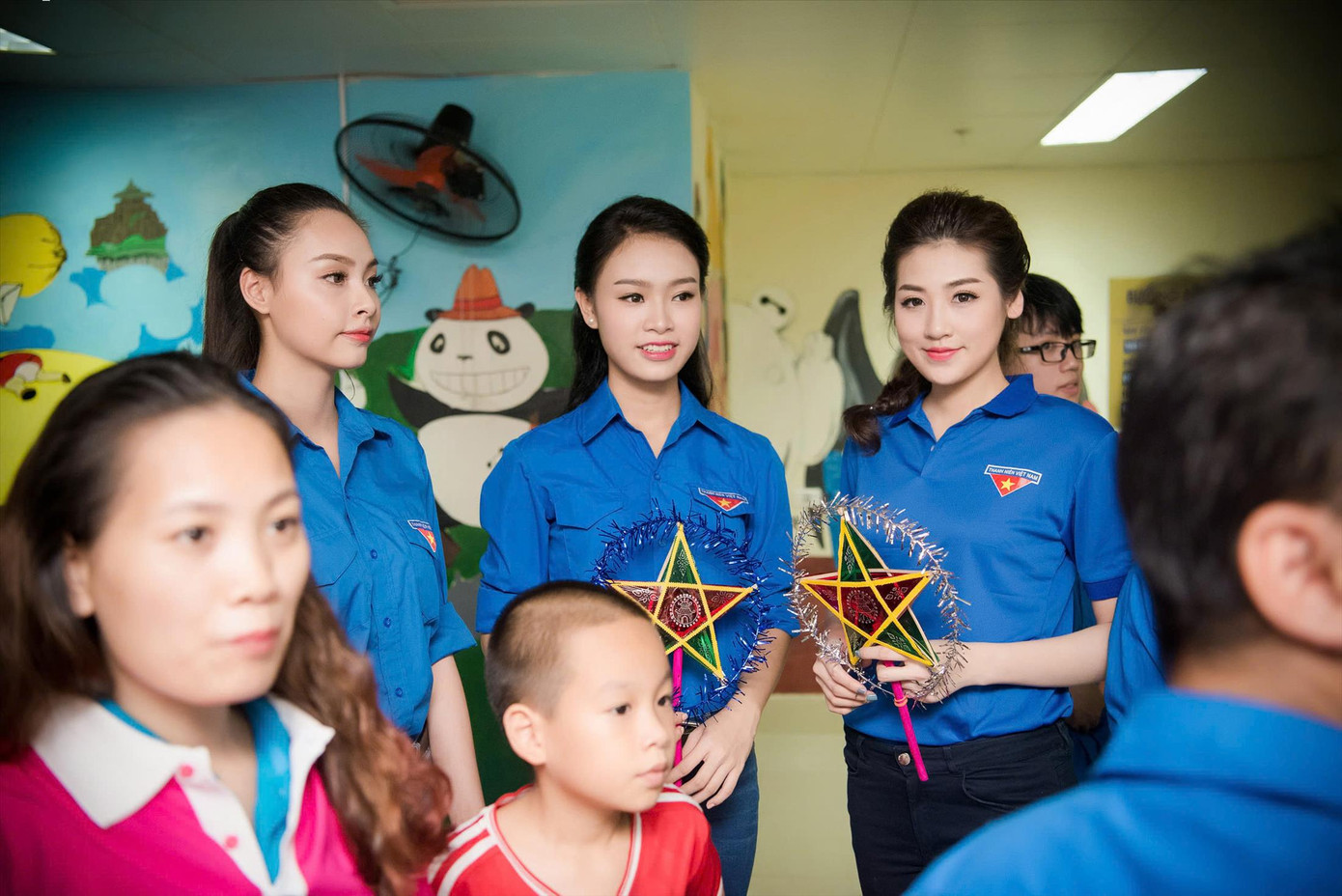 Các thí sinh Hoa hậu Việt Nam thường tham gia các hoạt động thiện nguyện, các dự án cộng đồng, góp phần truyền cảm hứng và lan tỏa những giá trị tích cực. Các thí sinh Hoa hậu Việt Nam thường tham gia các hoạt động thiện nguyện, các dự án cộng đồng, góp phần truyền cảm hứng và lan tỏa những giá trị tích cực.