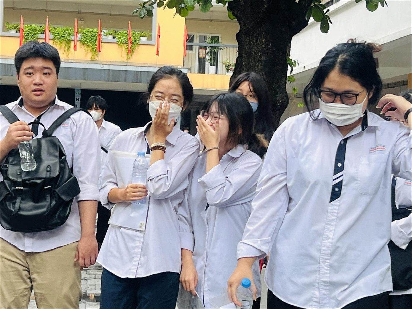 Sở GD&amp;ĐT Bà Rịa - Vũng Tàu cấm các trường may thêm họa tiết trên áo (ảnh minh họa)