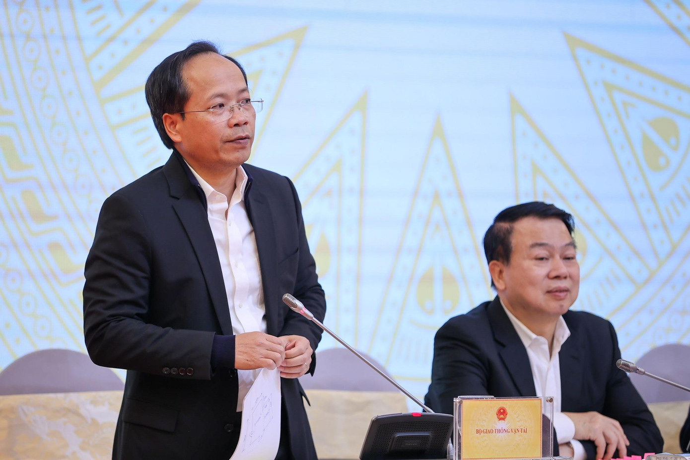 Thứ trưởng Bộ GTVT Nguyễn Duy Lâm trả lời tại cuộc họp báo Chính phủ thường kỳ Thứ trưởng Bộ GTVT Nguyễn Duy Lâm trả lời tại cuộc họp báo Chính phủ thường kỳ