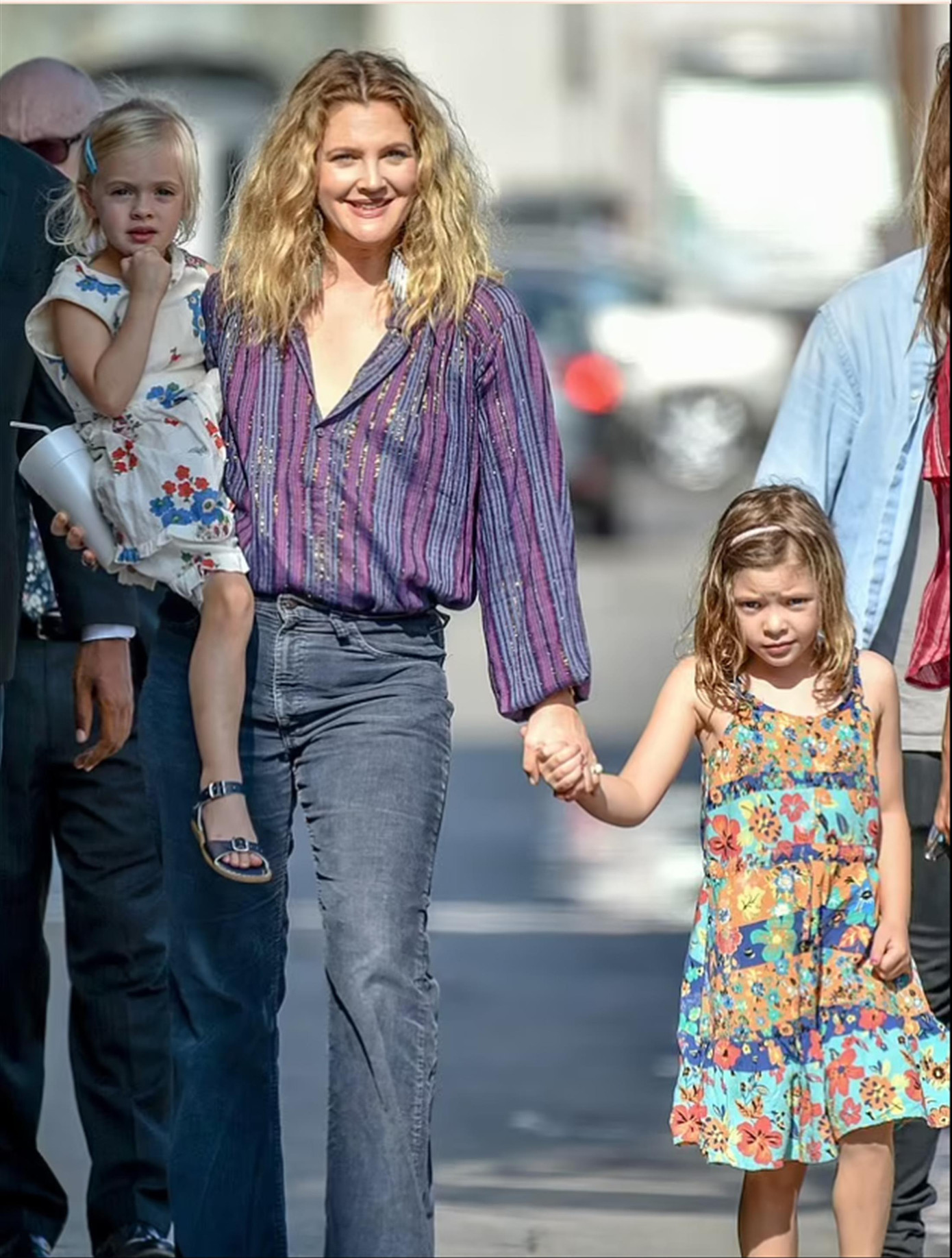 Drew Barrymore không muốn con làm diễn viên từ tấm bé để tránh tai họa