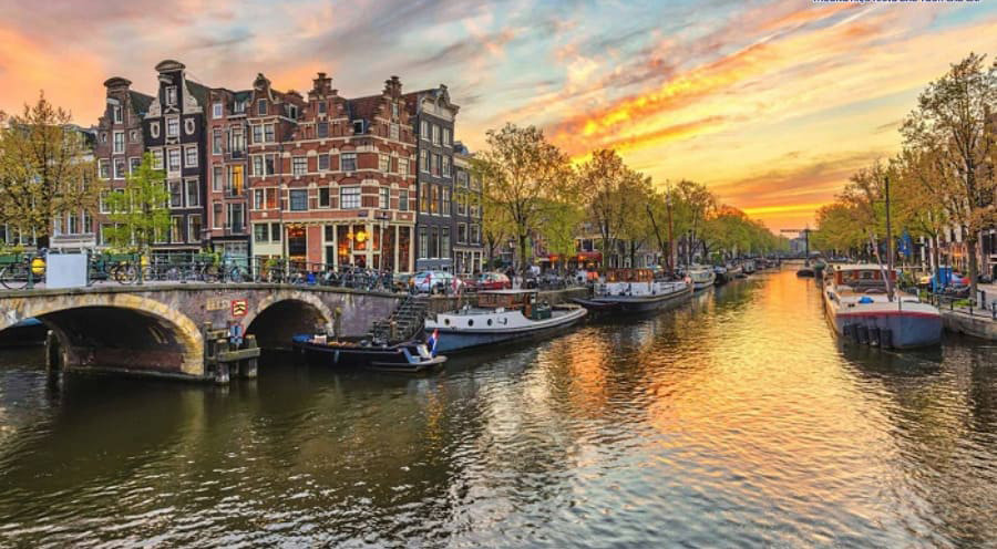 Hệ thống kênh đào.