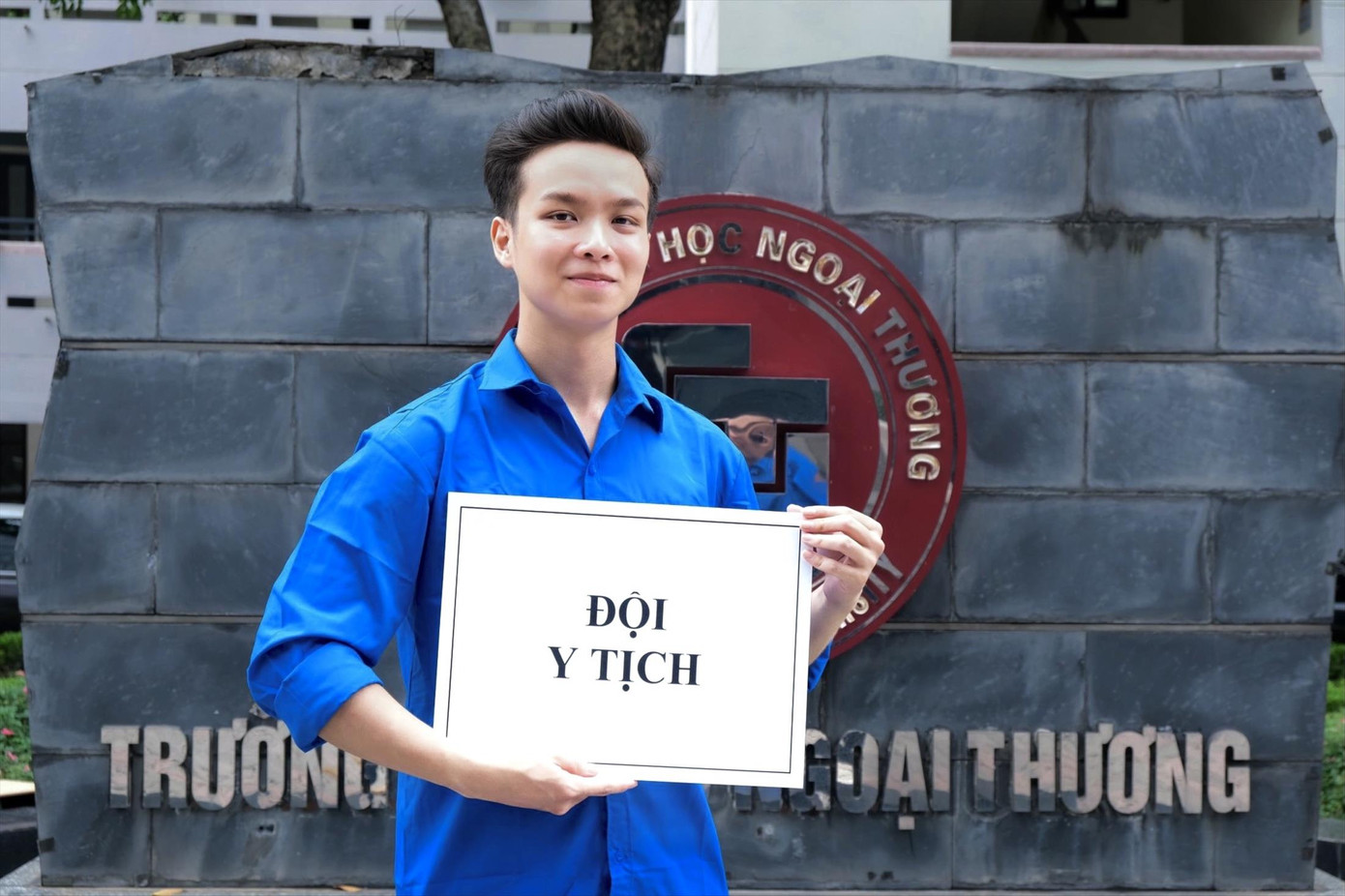 Bạn Hoàng Quý Dương, sinh viên Trường ĐH Ngoại thương tham gia “Mùa hè xanh” tại xã Y Tịch, huyện Chi Lăng, tỉnh Lạng Sơn