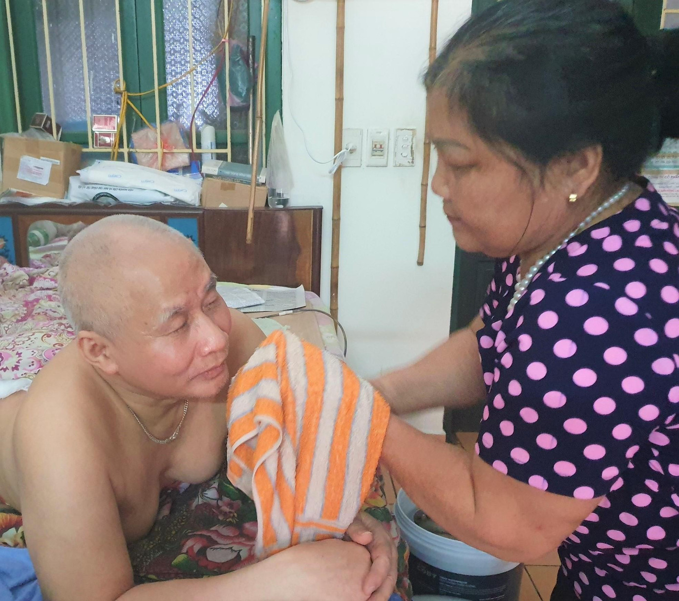 Vợ chồng thương binh Nguyễn Văn Cần Vợ chồng thương binh Nguyễn Văn Cần