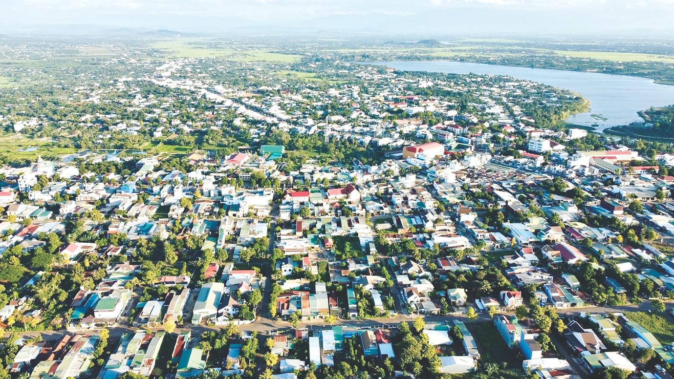 Huyện Ea Kar nhìn từ trên cao Huyện Ea Kar nhìn từ trên cao