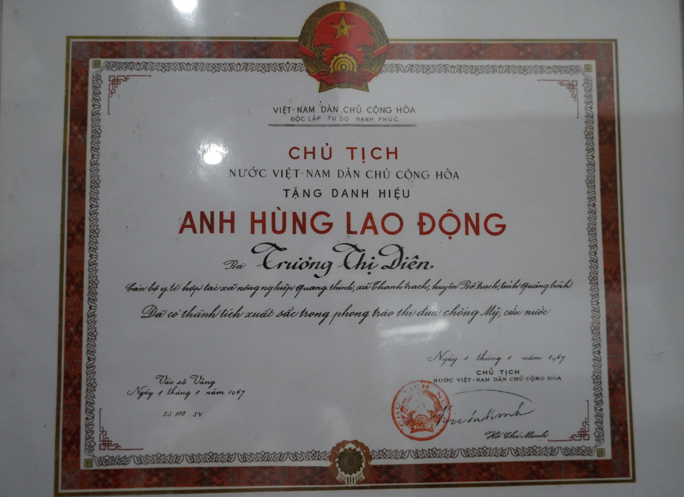 Danh hiệu Anh hùng Lao động Trương Thị Diên được phong tặng dưới danh nghĩa “Cán bộ y tế hợp tác xã nông nghiệp”