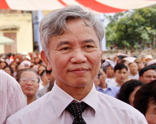 TS. Vũ Thế Khanh- Tổng giám đốc Liên hiệp Khoa học công nghệ tin học ứng dụng- UIA TS. Vũ Thế Khanh- Tổng giám đốc Liên hiệp Khoa học công nghệ tin học ứng dụng- UIA