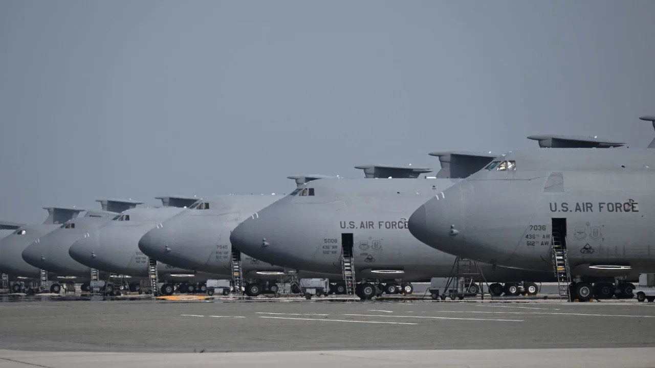 Máy bay của Không quân Mỹ tại căn cứ Không quân Dover ở bang Delaware ngày 19/6/2023. Ảnh: Getty Images Máy bay của Không quân Mỹ tại căn cứ Không quân Dover ở bang Delaware ngày 19/6/2023. Ảnh: Getty Images