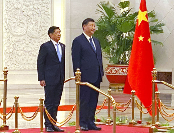 Tổng thống Philippines Ferdinand Marcos Jr. và Chủ tịch Trung Quốc Tập Cận Bình ngày 4/1 tại Bắc Kinh. Ảnh: Văn phòng Tổng thống Philippines Tổng thống Philippines Ferdinand Marcos Jr. và Chủ tịch Trung Quốc Tập Cận Bình ngày 4/1 tại Bắc Kinh. Ảnh: Văn phòng Tổng thống Philippines