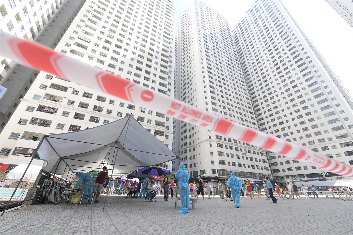 Theo ông Nga, hiện nay phải thay đổi, thích ứng, sống chung với dịch COVID-19. Ảnh: Hoàng Mạnh Thắng Theo ông Nga, hiện nay phải thay đổi, thích ứng, sống chung với dịch COVID-19. Ảnh: Hoàng Mạnh Thắng