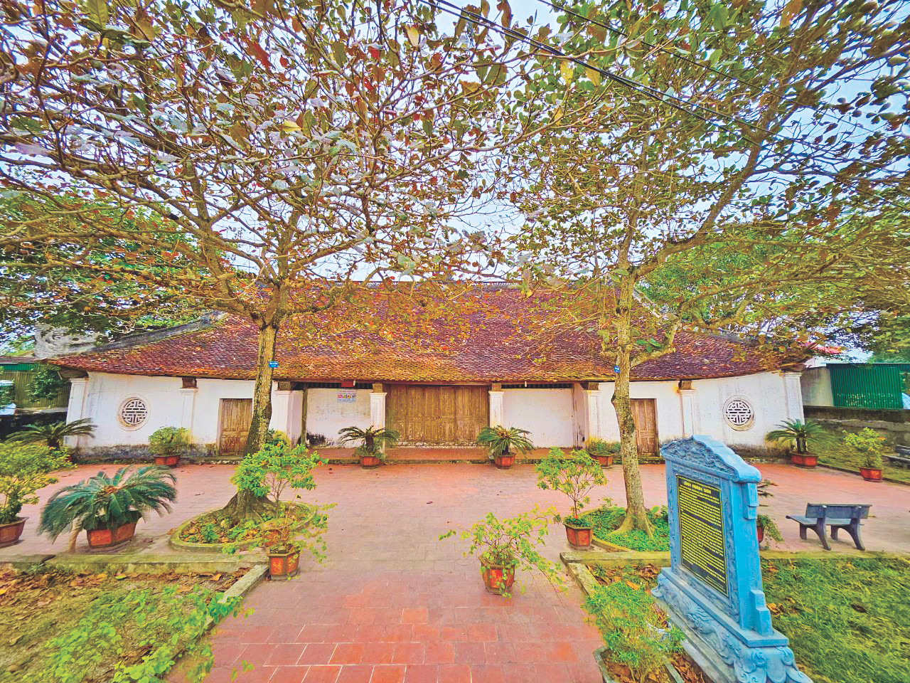 Di tích kiến trúc nghệ thuật đình Hoành Sơn tại xã Khánh Sơn, huyện Nam Đàn, Nghệ An Di tích kiến trúc nghệ thuật đình Hoành Sơn tại xã Khánh Sơn, huyện Nam Đàn, Nghệ An