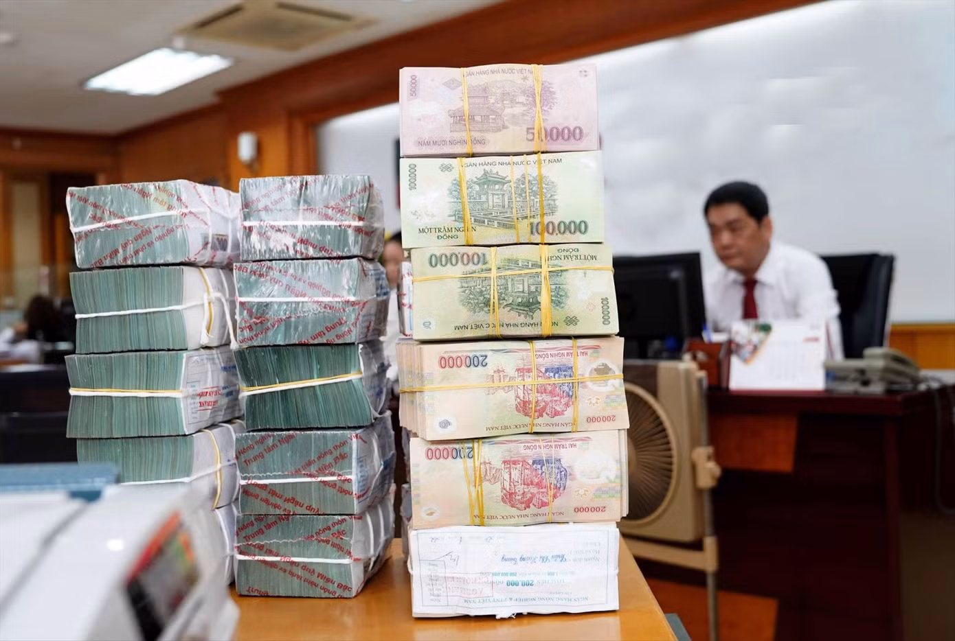 Tiến trình cổ phần hoá vẫn “giậm chân tại chỗ”, thoái vốn doanh nghiệp 4 tháng đầu năm nay chỉ thu về 149,2 tỷ đồng. Ảnh minh họa: Như Ý.