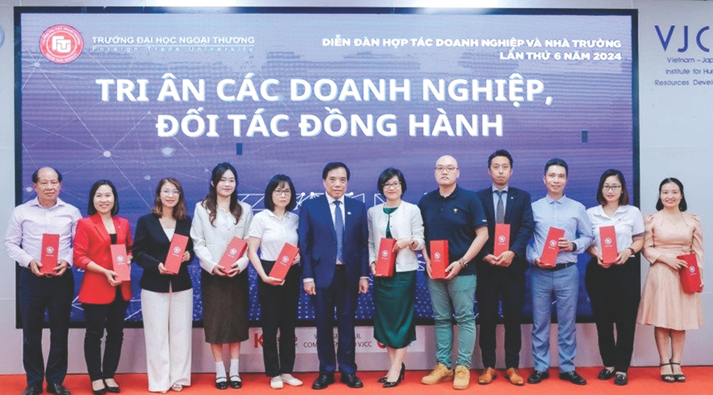 Diễn đàn hợp tác Doanh nghiệp và Trường ĐH Ngoại thương lần thứ 6
