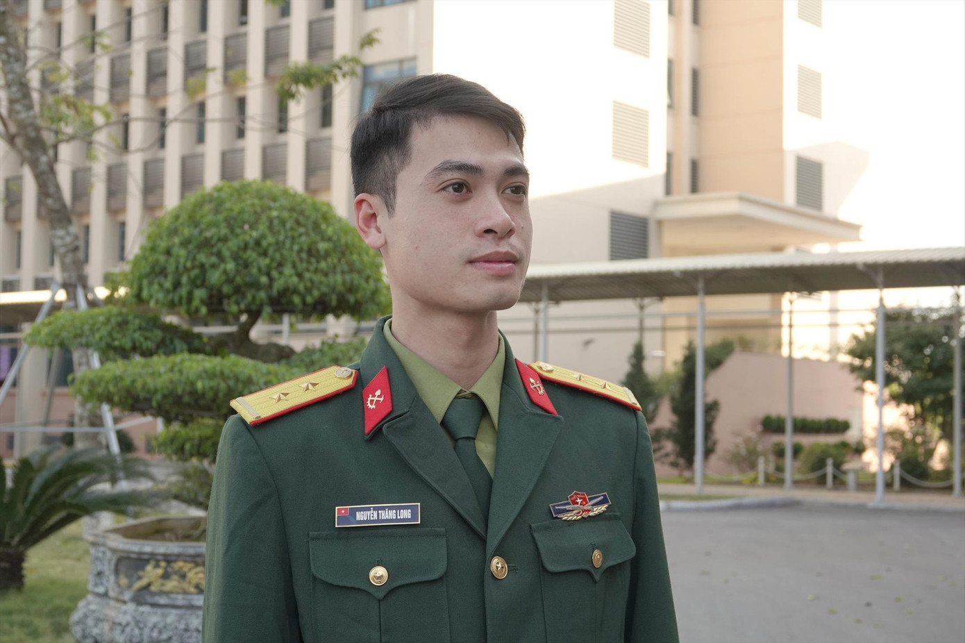 Trung úy Nguyễn Thăng Long Trung úy Nguyễn Thăng Long