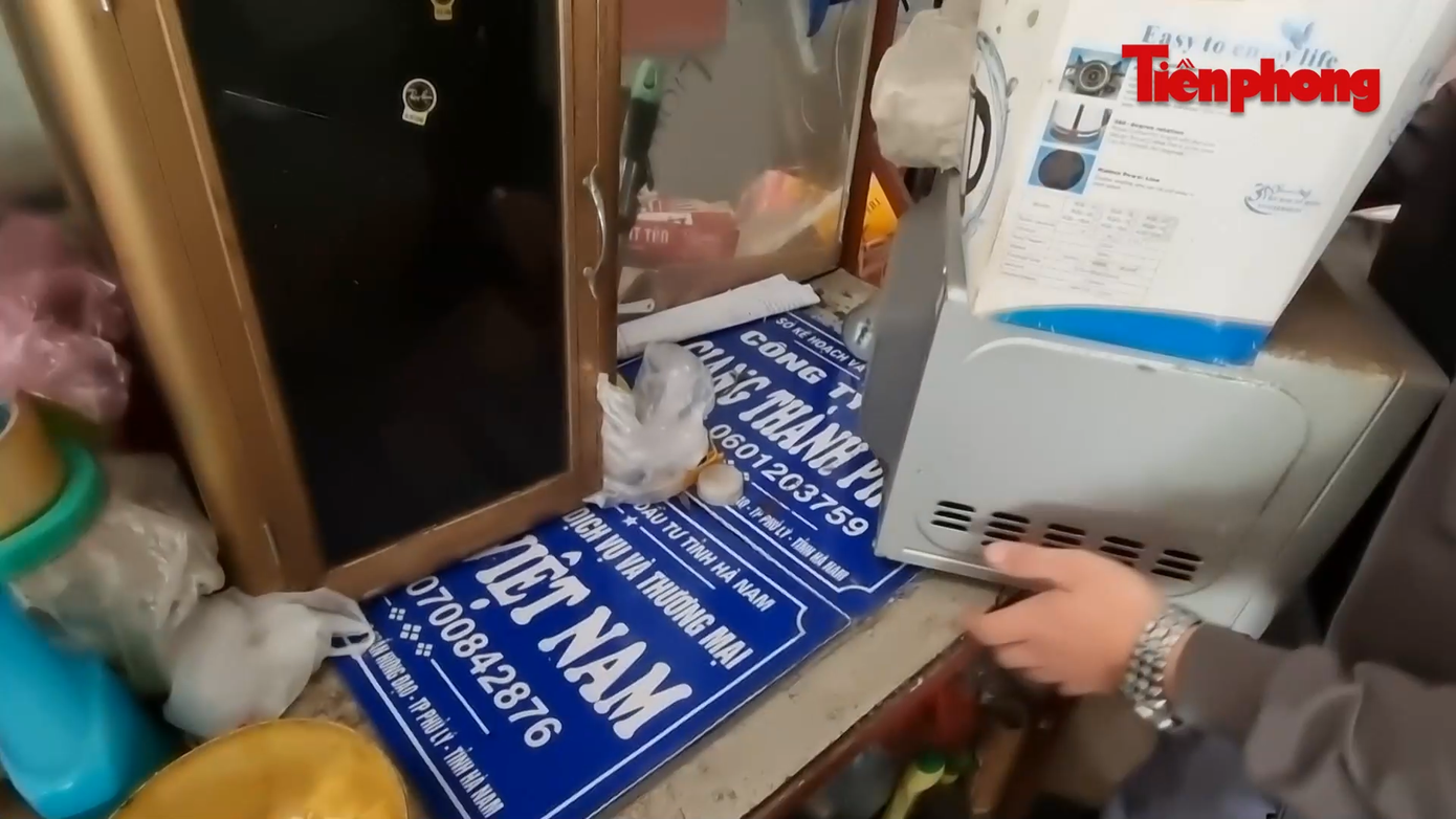 Hai DN đứng tên nhập khẩu siêu xe biếu tặng về lập tức tháo biển vứt, trong khi xe đã được chuyển nhượng với giá hơn 9 tỷ đồng Hai DN đứng tên nhập khẩu siêu xe biếu tặng về lập tức tháo biển vứt, trong khi xe đã được chuyển nhượng với giá hơn 9 tỷ đồng