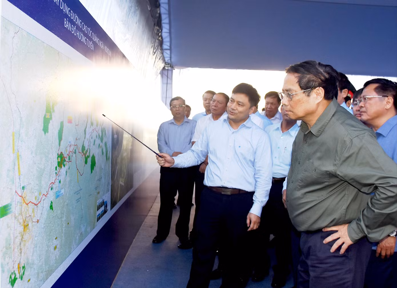Thủ tướng Phạm Minh Chính tới thăm, làm việc tại huyện Kon Plông