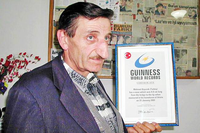 Ông Mehmet Ozyurek nhận giải Guinness