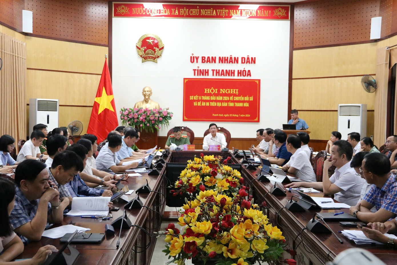 Hội nghị trực tuyến toàn tỉnh Thanh Hóa sơ kết 6 tháng đầu năm về chuyển đổi số và Đề án 06 trên địa bàn tỉnh