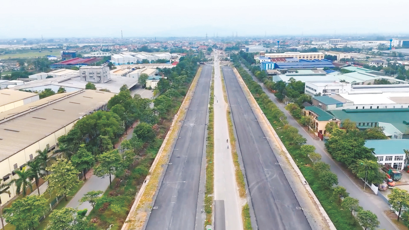 Dự án mở rộng Quốc lộ 6 trên địa bàn huyện Chương Mỹ đang được triển khai. Ảnh: Hoàng Mạnh Thắng