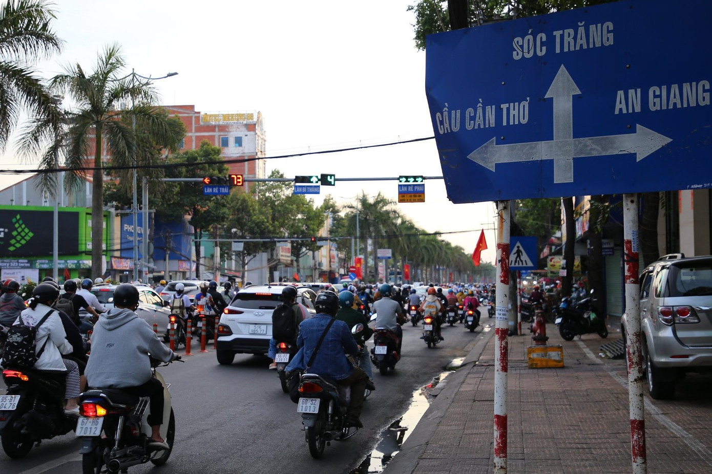 Nút giao Nguyễn Văn Linh – 3 tháng 2