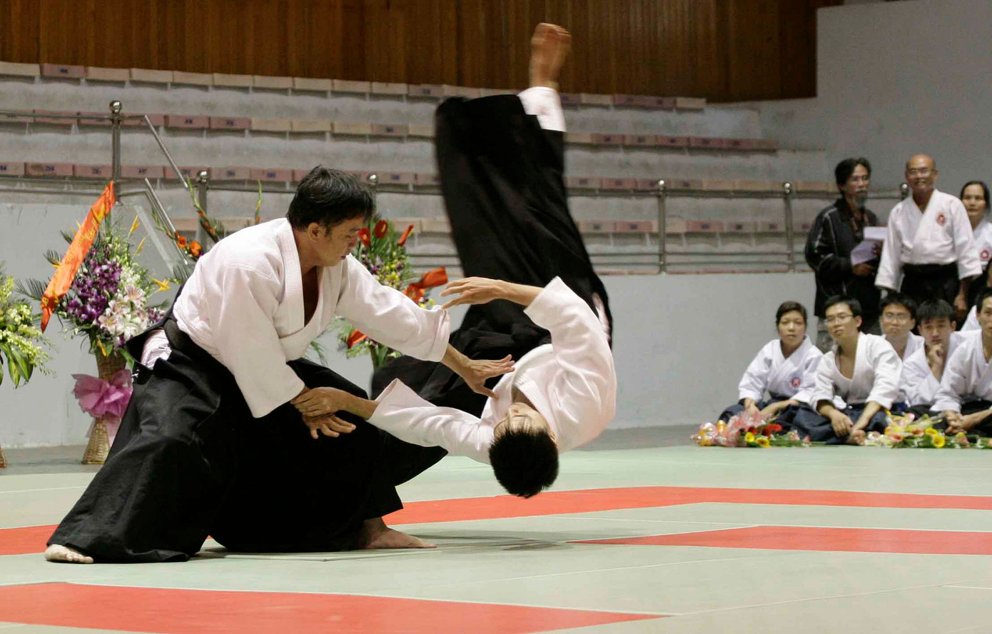 Đích của một miếng đánh là quật ngã đối phương một cách thuyết phục. Đích của một miếng đánh là quật ngã đối phương một cách thuyết phục