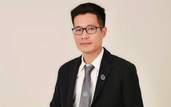 Luật sư Lê Hồng Hiển. Luật sư Lê Hồng Hiển.