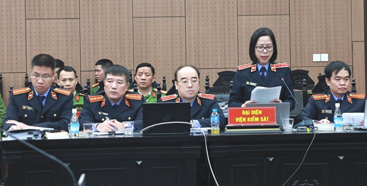 Đại diện Viện kiểm sát tại tòa.
