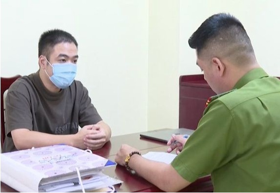 Bị can Phan Thành Công.