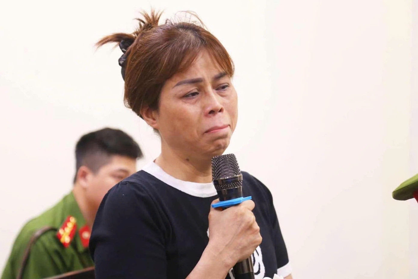 Bà Nguyễn Thị Phượng, mẹ bị hại Nguyễn Hương Quỳnh.