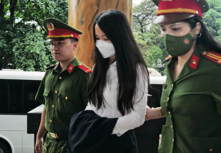 Bị cáo Trịnh Thị Thúy Nga. Bị cáo Trịnh Thị Thúy Nga.