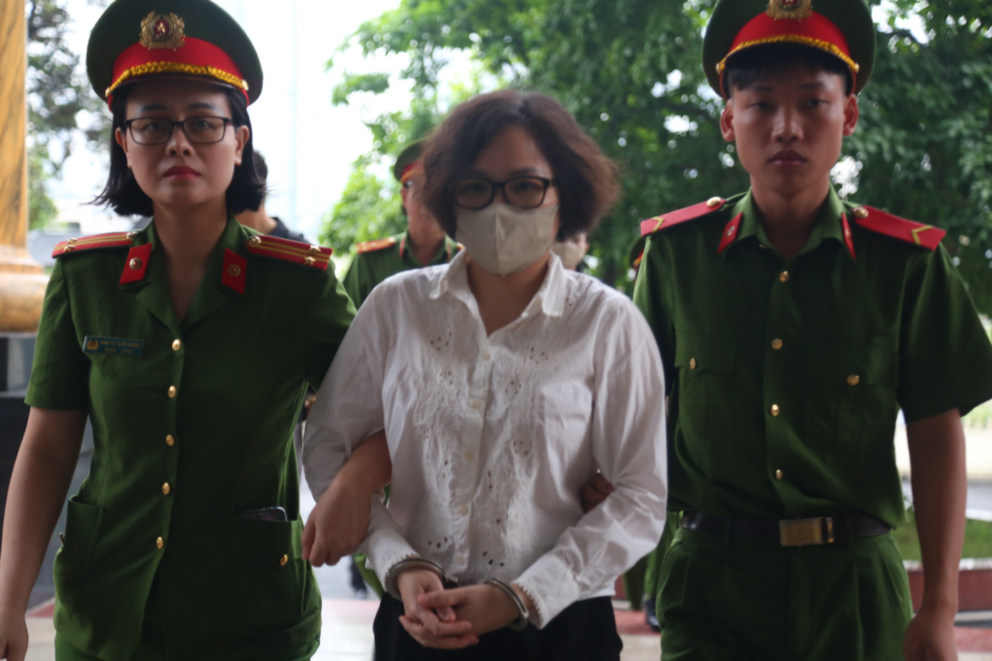 Bị cáo Trịnh Thị Minh Huế.