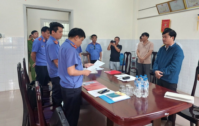 Cơ quan điều tra Viện KSND Tối cao khởi tố, bắt giam bị can Nguyễn Đình Cương, Giám đốc Trung tâm pháp y tỉnh Quảng Trị về tội Giả mạo trong công tác. Cơ quan điều tra Viện KSND Tối cao khởi tố, bắt giam bị can Nguyễn Đình Cương, Giám đốc Trung tâm pháp y tỉnh Quảng Trị về tội Giả mạo trong công tác.