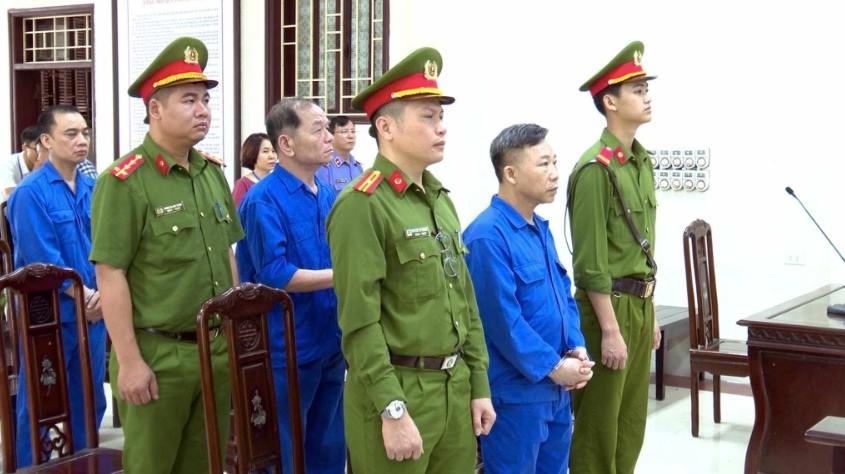 3 bị cáo Lưu Bình Nhưỡng, Lê Thanh Vân và Nguyễn Văn Vương. 3 bị cáo Lưu Bình Nhưỡng, Lê Thanh Vân và Nguyễn Văn Vương.